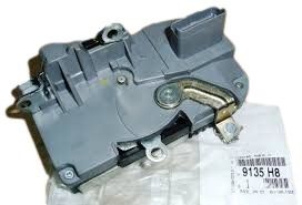 Serrure De Porte Gauche Avant Original Citroen Peugeot 406 Xantia 9135H8 main product photo