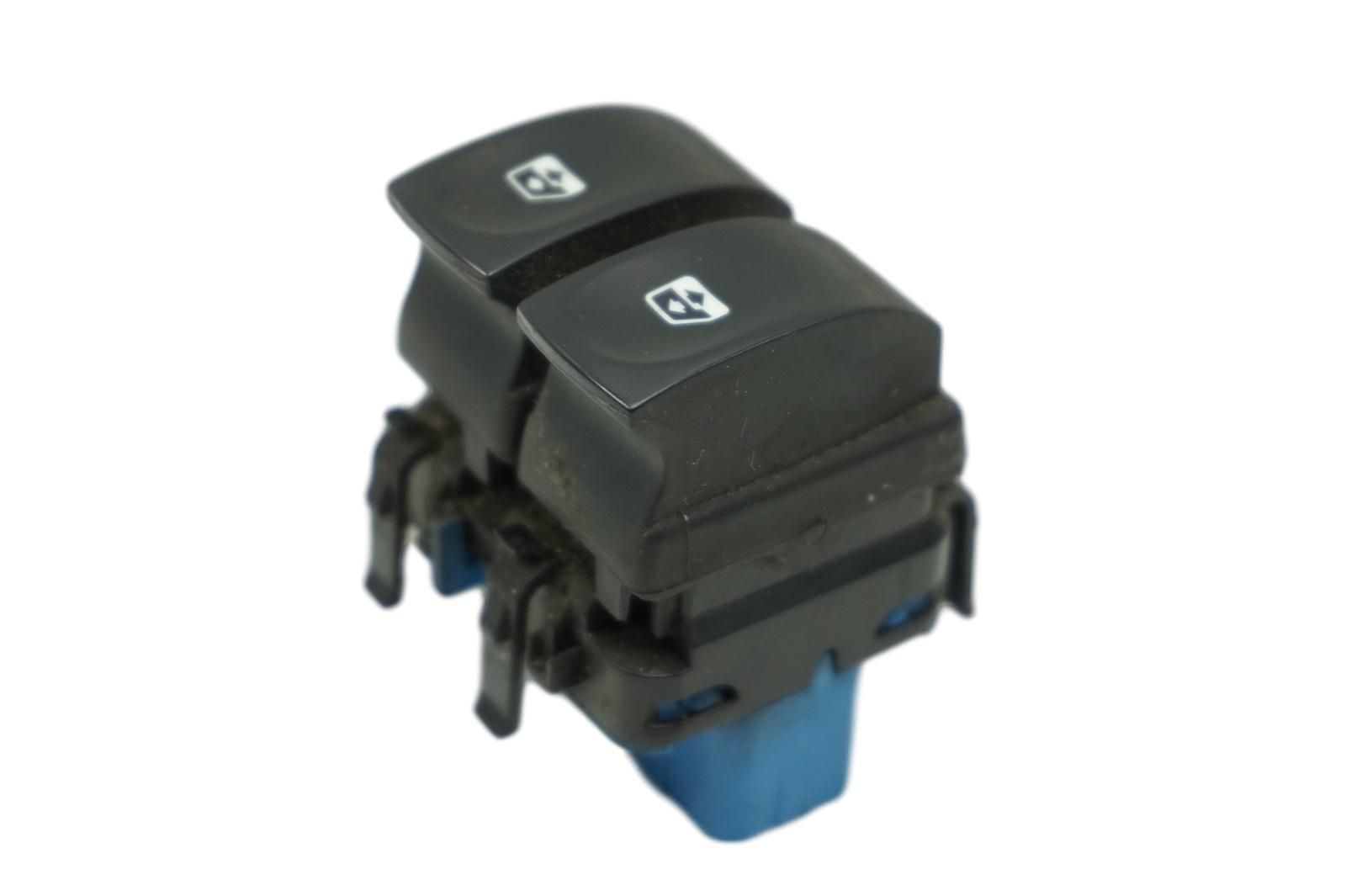 Commutateur D’ouverture De Fenêtre Arrière Gauche Avant 8200214938 Renault Clio III main product photo