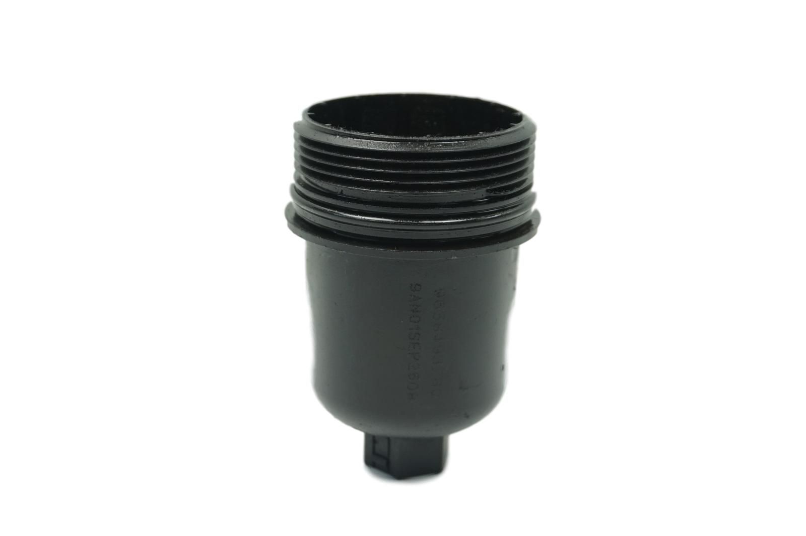 Boîtier De Filtre D’huile 1103L6 9638493280 1,1 1,4 Citroen Peugeot C3 206 main product photo