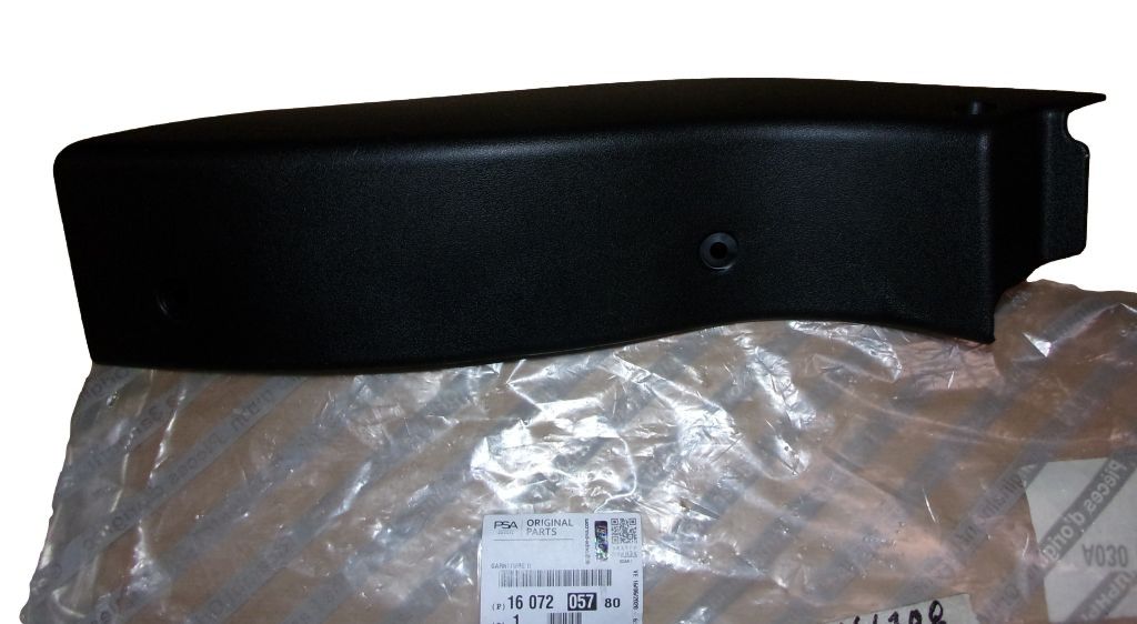 Moulure De Seuil Droit Nouvelle Original 1607205780 Citroen Peugeot main product photo