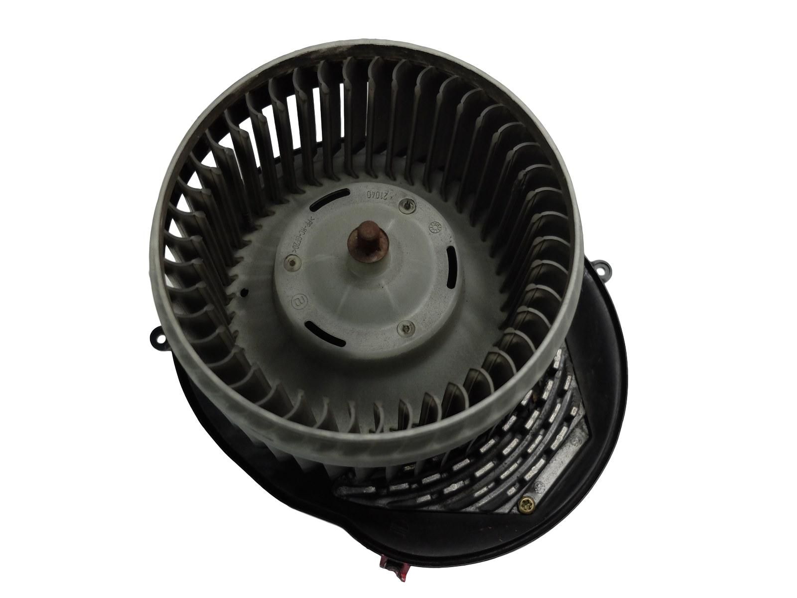 Moteur Ventilateur Chauffage Climatisation 86577 Volvo S60 S80 XC70 V70 BEHR main product photo