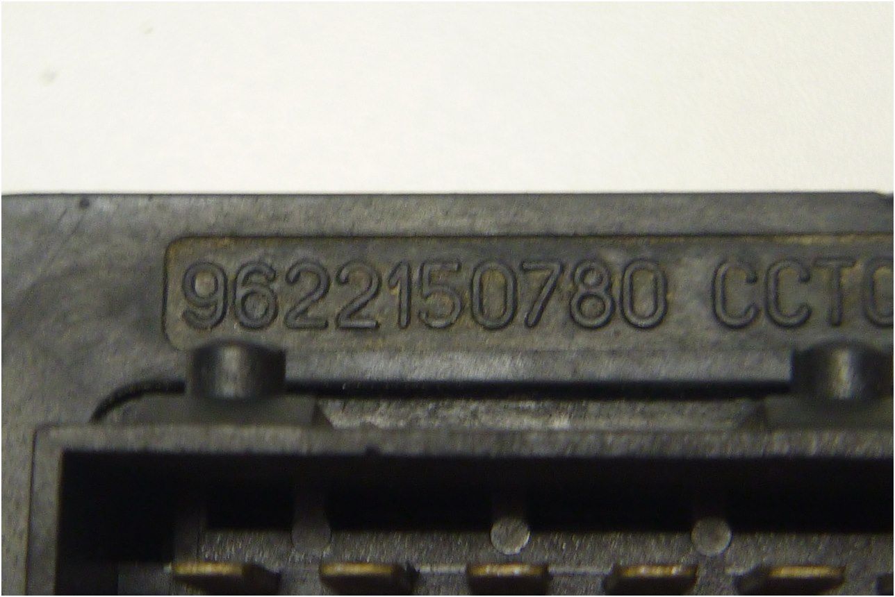 Przekaźnik Wentylatorów 9622150780 Citroen Peugeot main product photo
