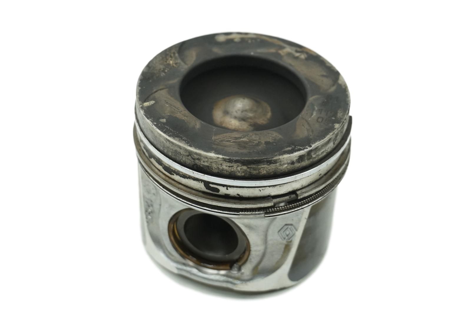 Piston Moteur 7701477817 F 2,0 dci M9R Renault main product photo