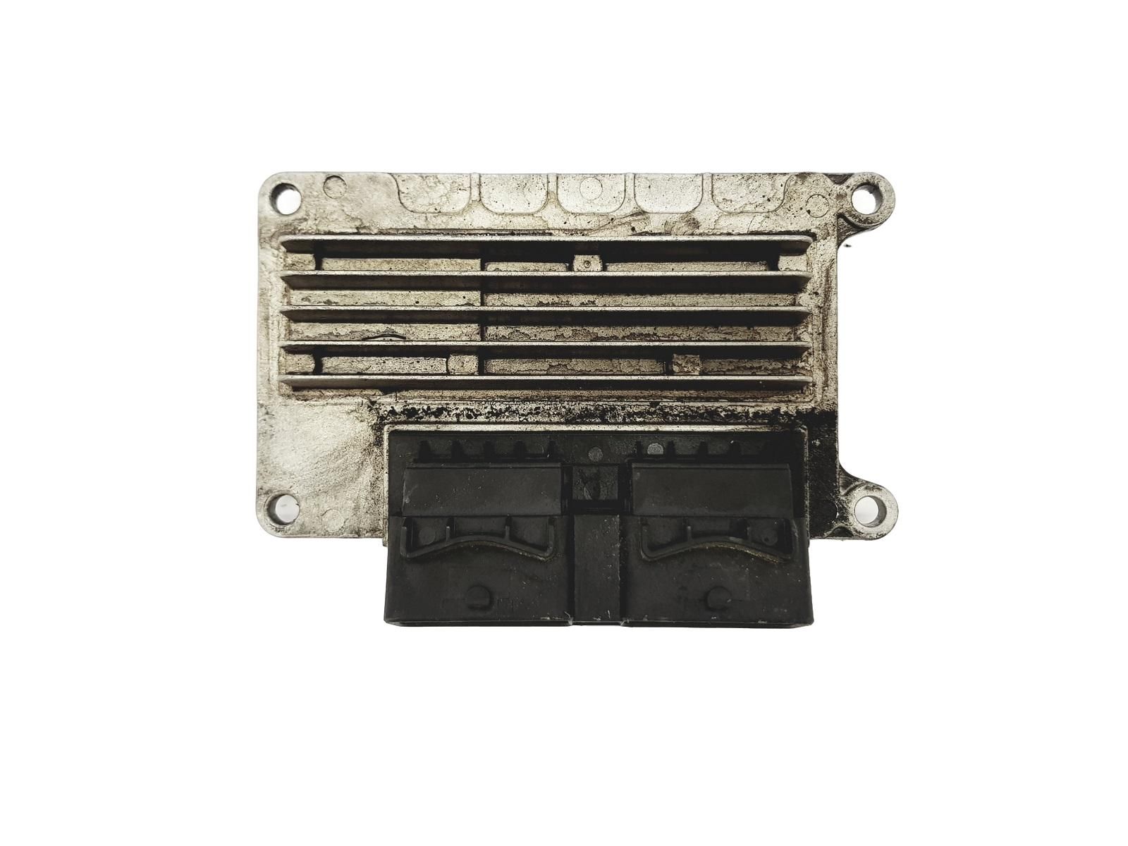 Calculateur IAW5NR2.CE1 8200254493 Renault Magneti Marelli main product photo