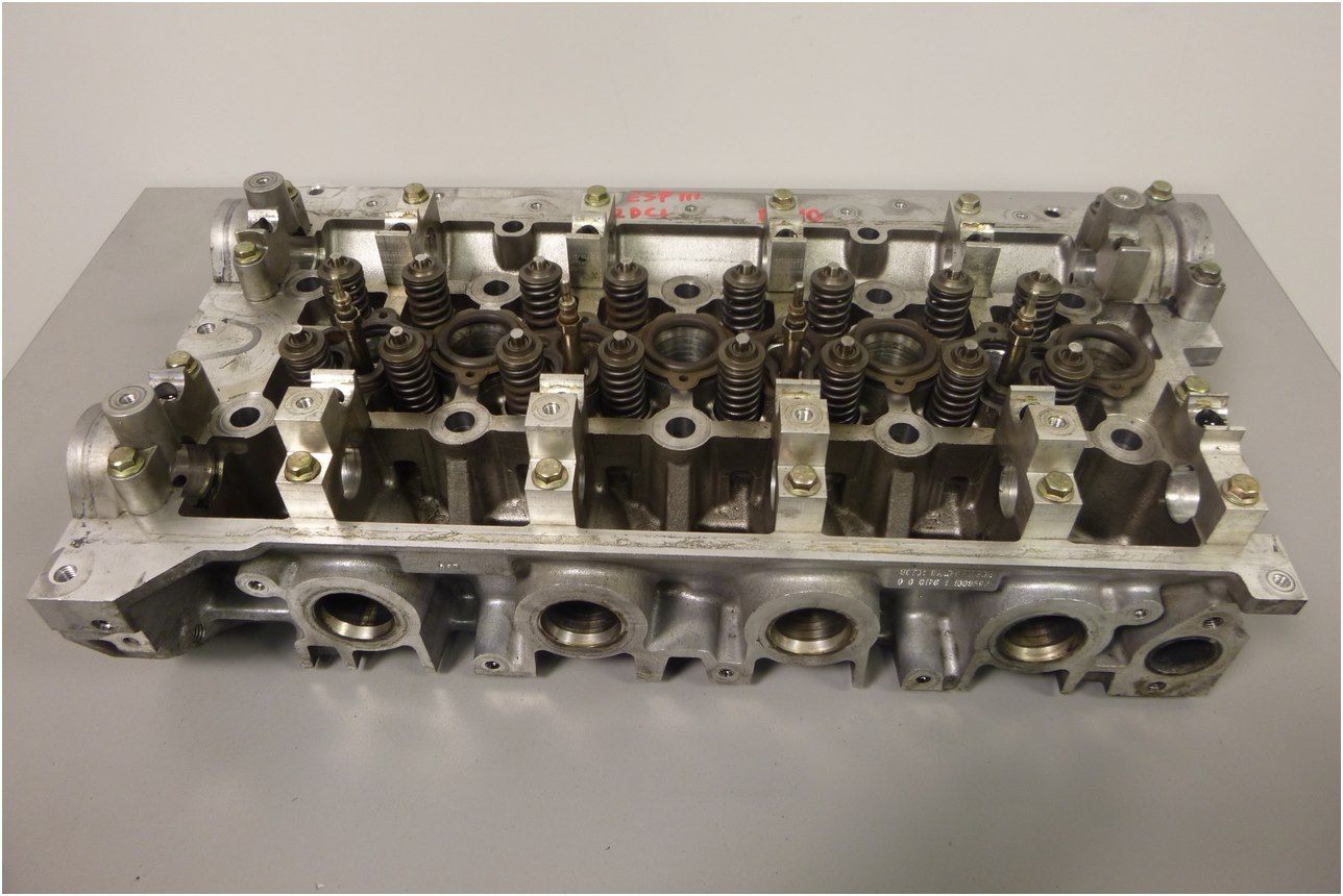 Głowica Silnika 2,2 dci Master 2 8200005876  main product photo