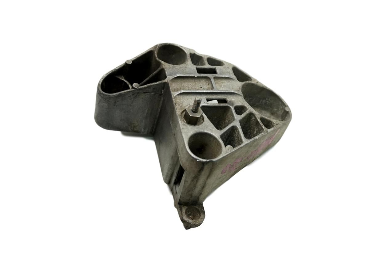 Support Moteur Droit 7700840950 2,0 8v Renault Scenic Megane 1 main product photo