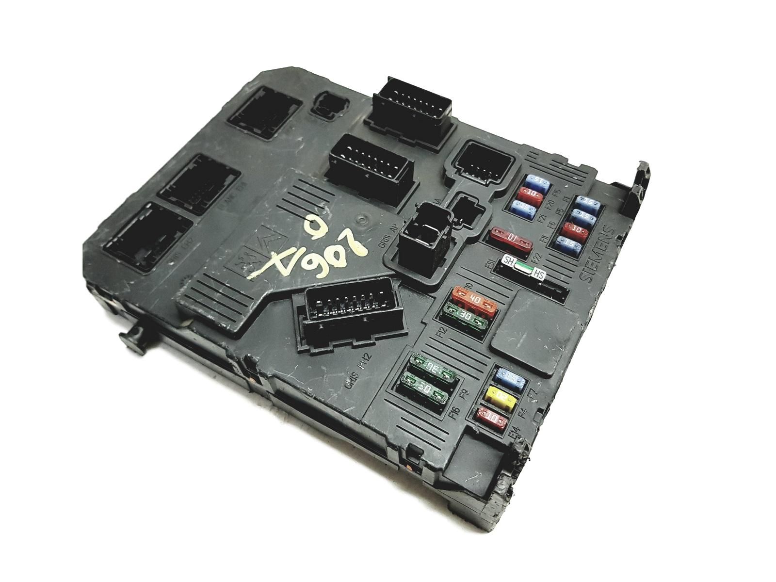 Calculateur BSI 9657999780 S118085220F Citroen Peugeot 12621 main product photo