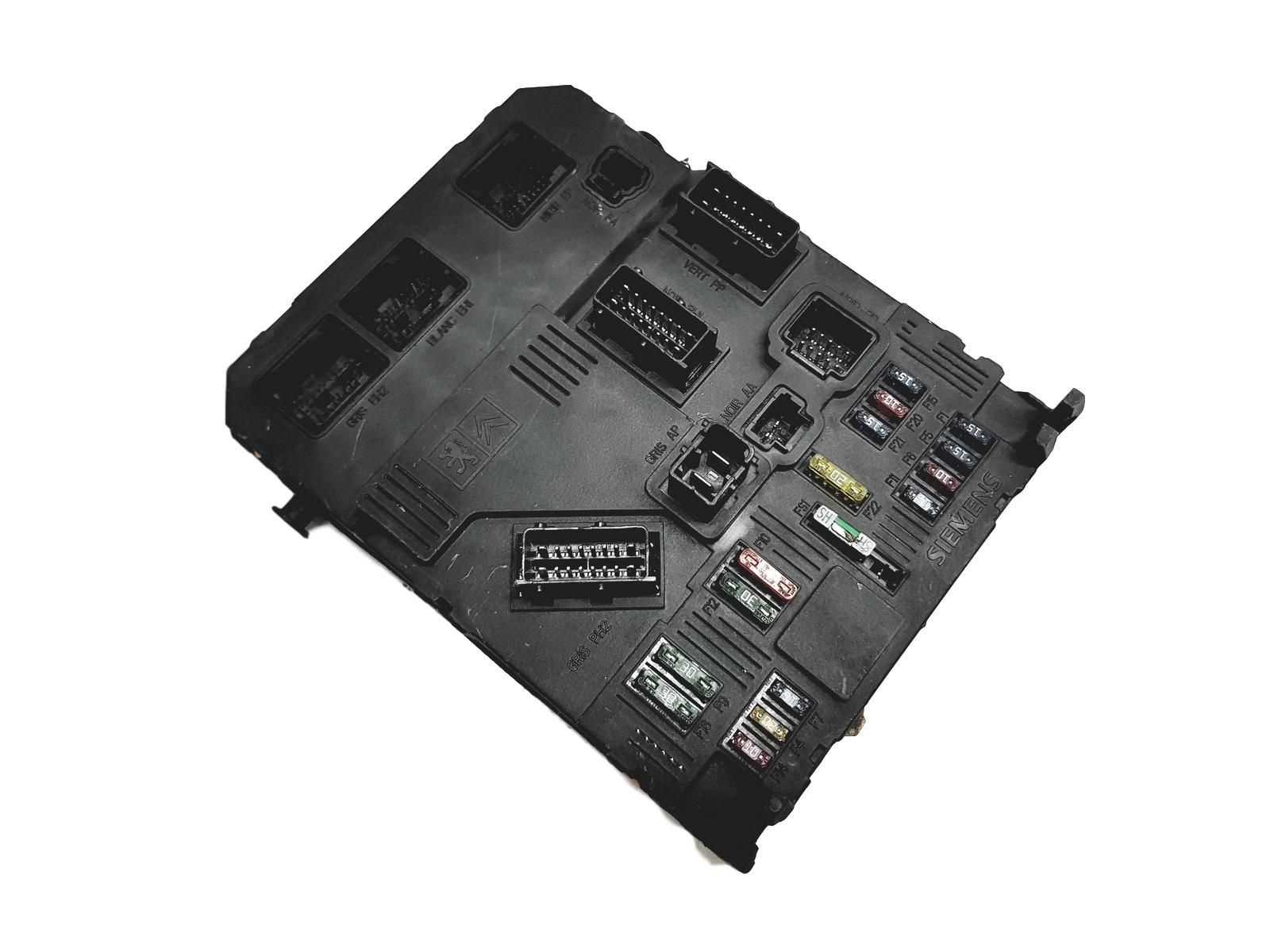 Calculateur BSI E02-00 S118085220C 9652474780 PSA Siemens 12592 main product photo