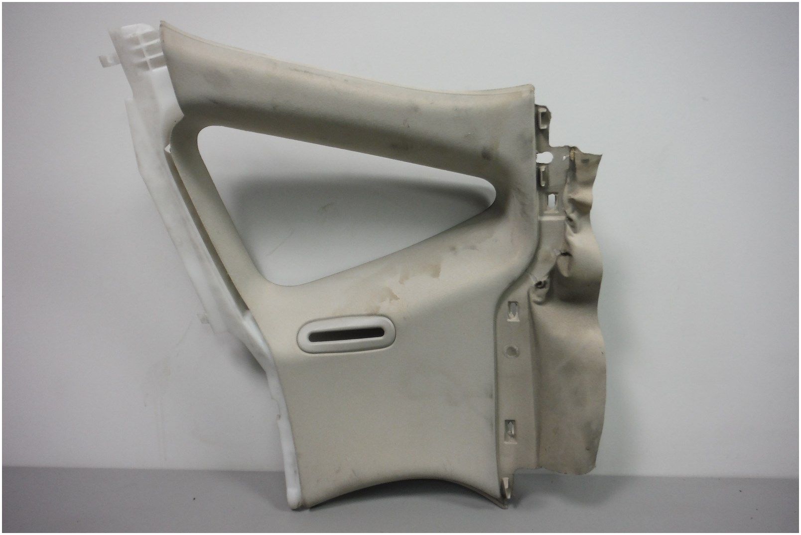 Osłona Słupka Lewy Tył Scenic II 2 8200084328 main product photo