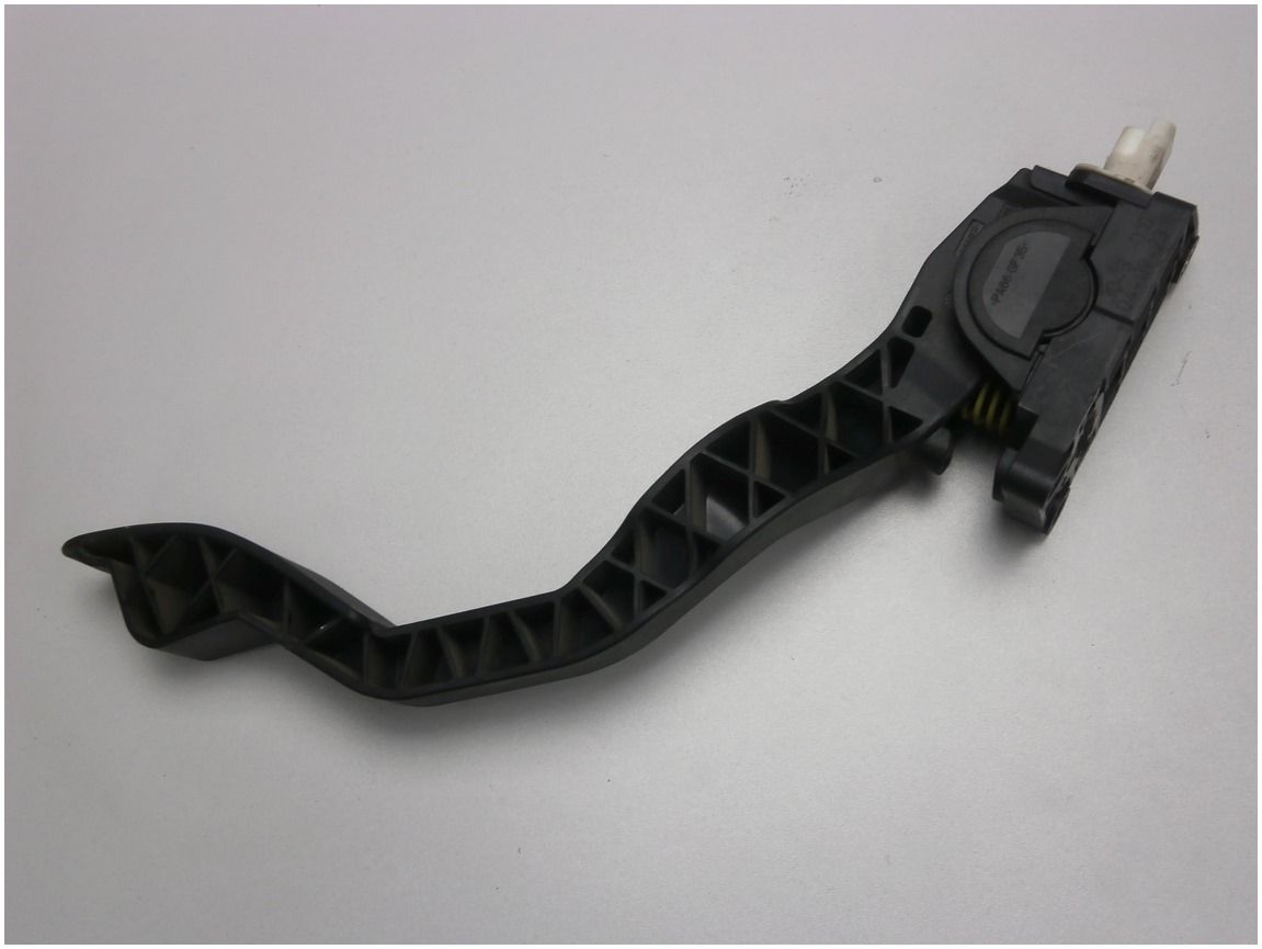 Potencjometr Pedału Gazu Citroen C3 9654877480 main product photo