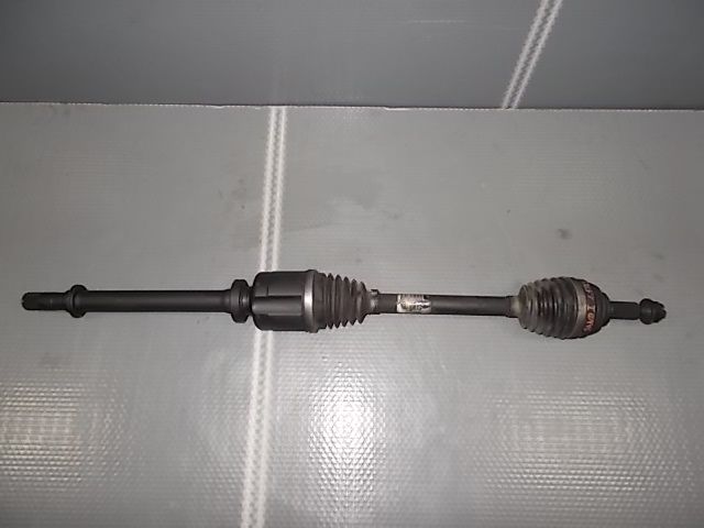 Półoś napędowa prawa Dacia Sandero I Stepway 1,5 dci 8201052989 main product photo