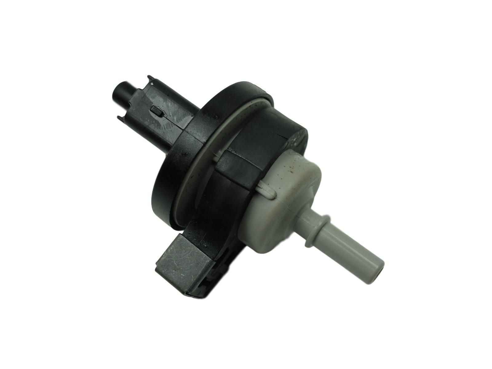 Electrovanne 269516045 8200248821 Dacia Duster Renault main product photo