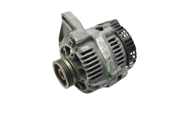 Alternateur 1,2 16V 8200060816 Renault Valeo main product photo