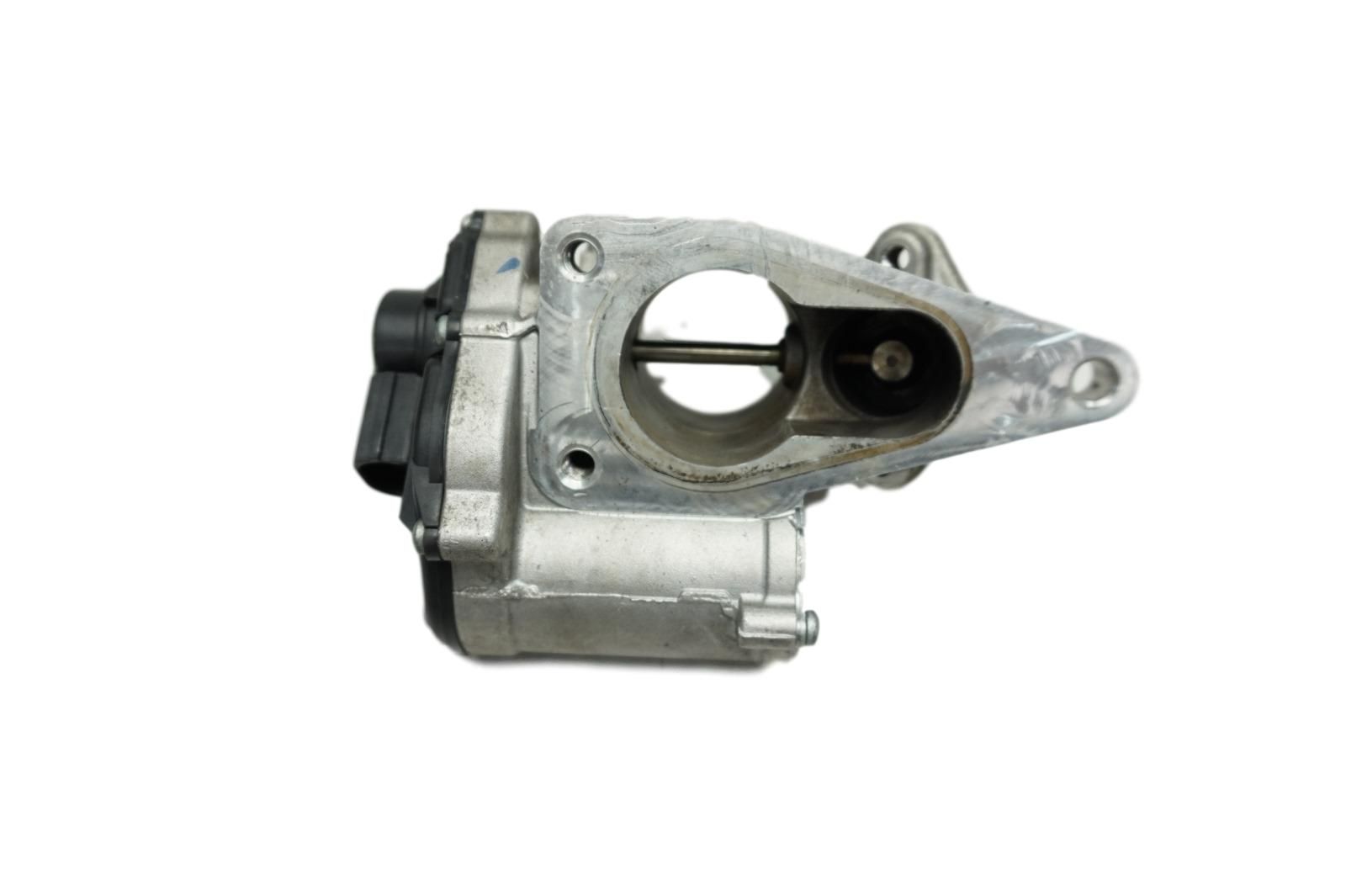 Soupape  Egr  8200796571 A2053025930 Renault  Scenic II Laguna II main product photo