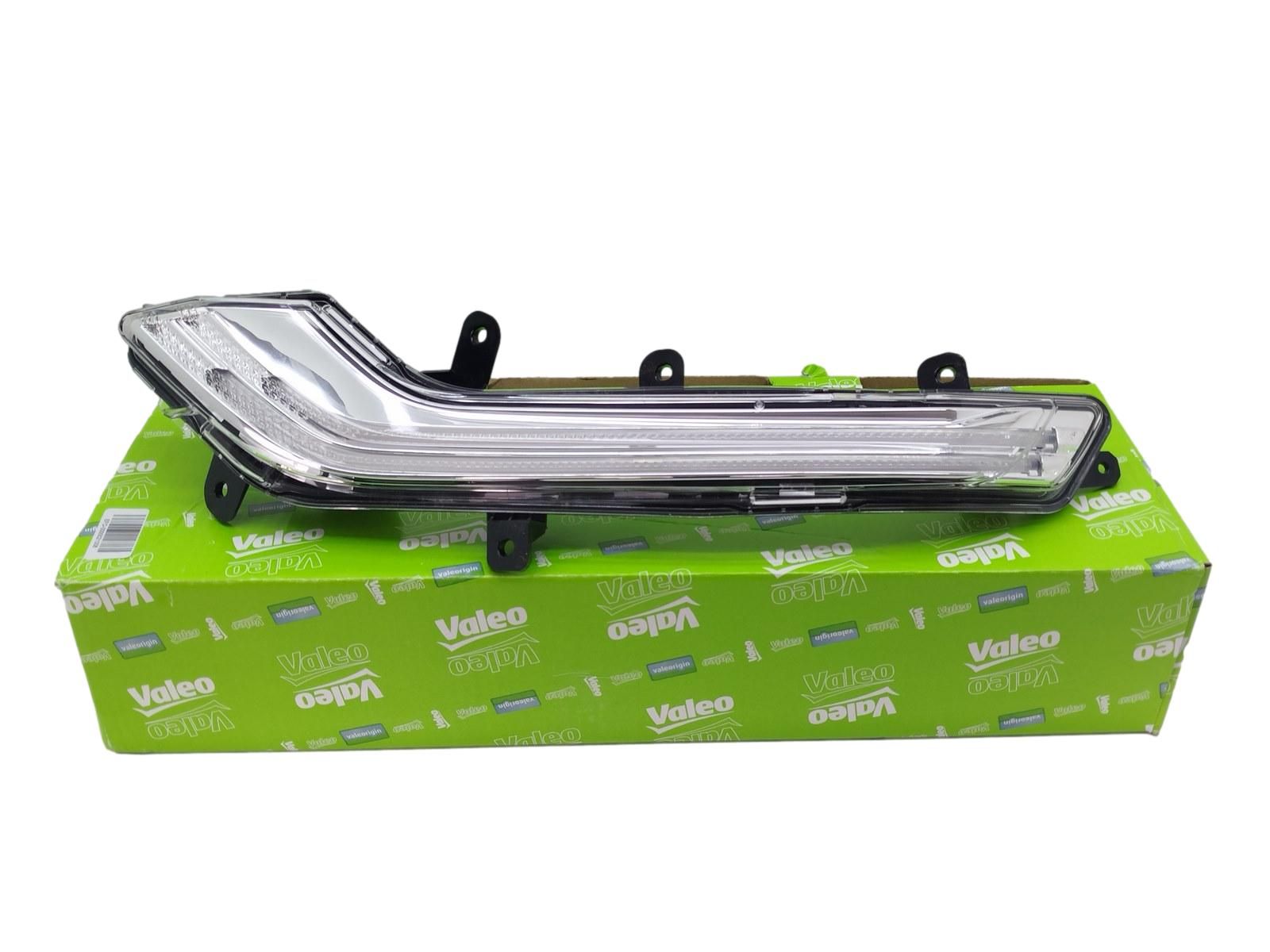 Feux De Jour Diurne Drl Eclairage Lampe Droit Peugeot 9807242280 047703 Valeo main product photo